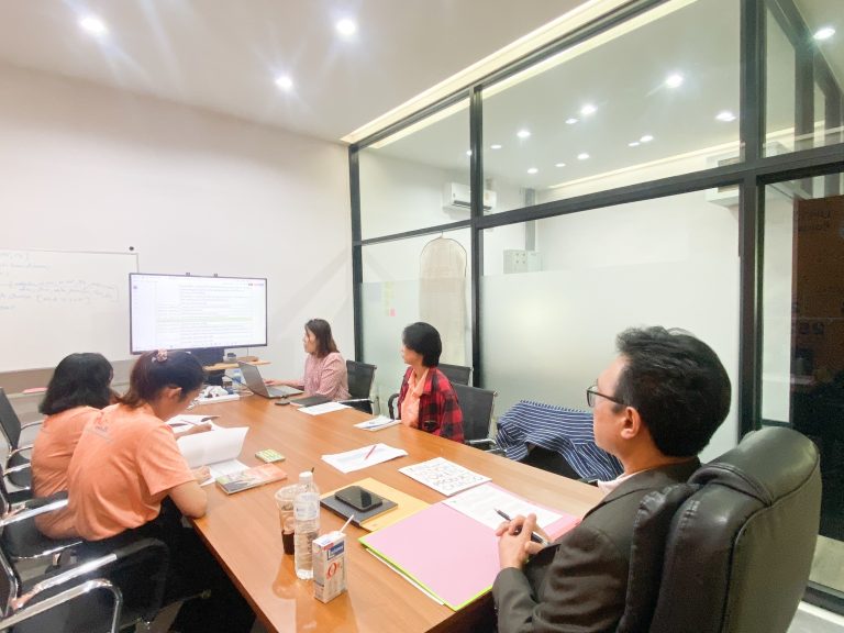 สถาบันวิจัยและพัฒนา มทร.อีสาน ประชุมติดตามงาน โครงการวิจัยกรอบการวิจัย การขยายผลวิจัยเทคโนโลยีที่เหมาะสม(Appropriate Technology)